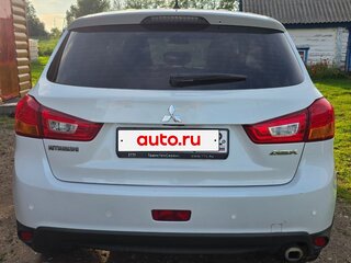 2013 Mitsubishi ASX I Рестайлинг, белый, 950000 рублей, вид 3
