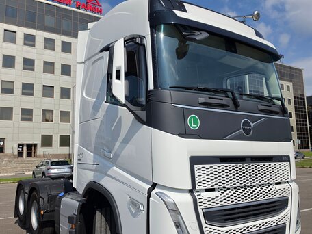 2026 Volvo FH, белый, 26000000 рублей, вид 5
