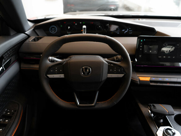2024 Changan UNI-V I, серый, 3209900 рублей - вид 11
