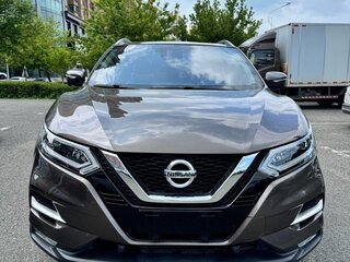 2022 Nissan Qashqai II Рестайлинг, серый, 1710000 рублей, вид 2