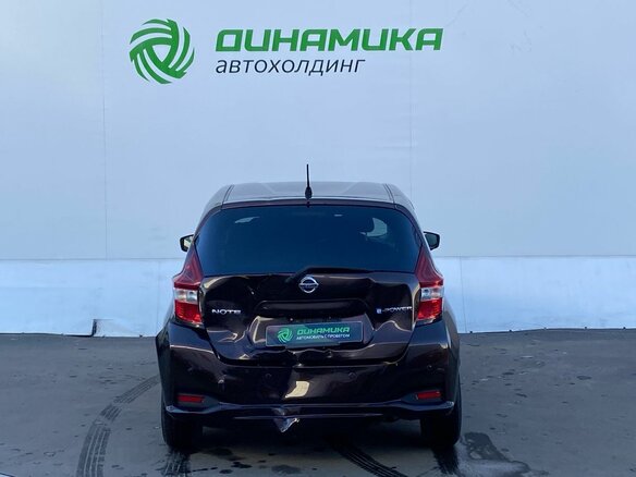 2016 Nissan Note e-Power II Рестайлинг, коричневый, 590000 рублей - вид 5