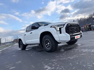 2022 Toyota Tundra CrewMax III, белый, 10500000 рублей, вид 5