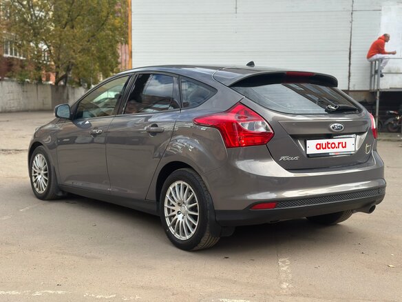 2012 Ford Focus III, серый, 750000 рублей - вид 4