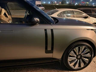 2024 Land Rover Range Rover P400 MHEV Long V, чёрный, 17000000 рублей, вид 5