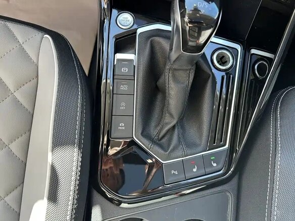 2022 Volkswagen Tayron I, белый, 2487007 рублей - вид 13