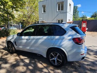 2014 BMW X5 40d III (F15), белый, 4400000 рублей, вид 4
