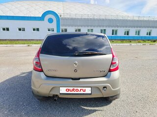 2010 Renault Sandero I, бежевый, 390000 рублей, вид 2