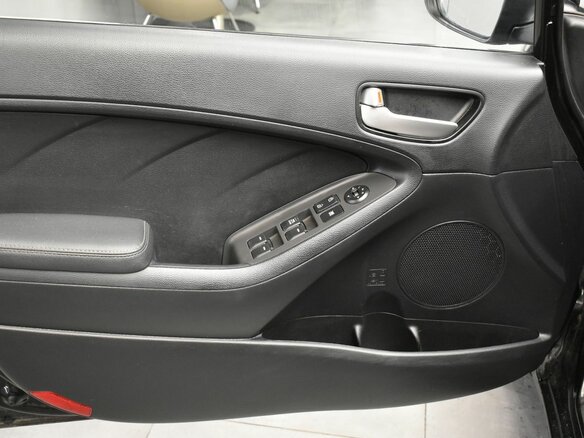 2017 Kia Cerato III Рестайлинг (Classic), чёрный, 967000 рублей - вид 19