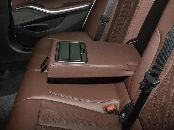 2025 BMW 3 серии 330i VII (G2x) Рестайлинг 2, серебристый, 5668000 рублей - вид 27