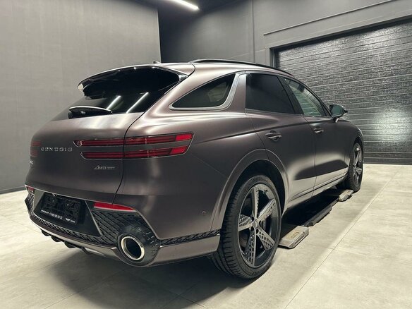 2023 Genesis GV70 I, красный, 10650000 рублей - вид 3