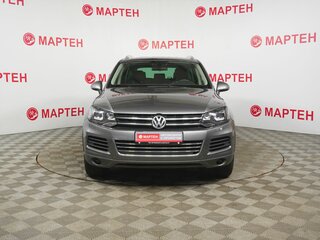 2013 Volkswagen Touareg II, серый, 1777000 рублей, вид 2