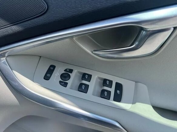 2020 Volvo V40 II Рестайлинг, синий - вид 31