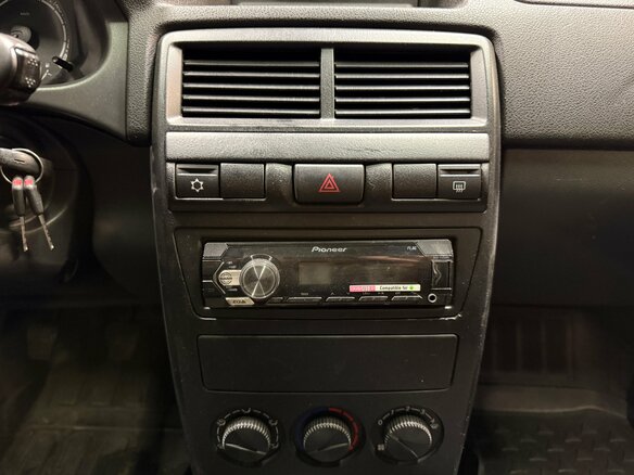 2013 Lada (ВАЗ) Priora I Рестайлинг, коричневый, 420000 рублей - вид 11