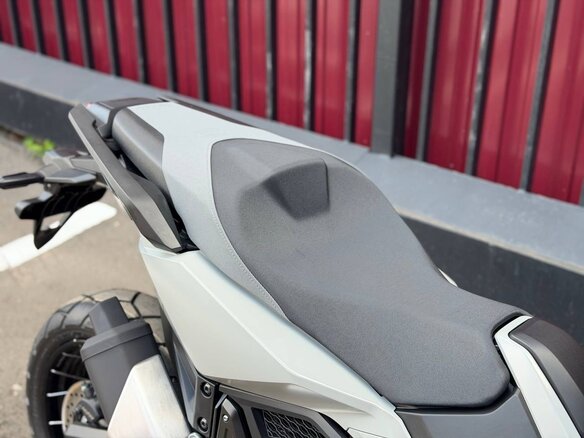 2026 Honda X-ADV, серебристый, 1550000 рублей - вид 14