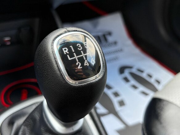 2015 Kia Rio III Рестайлинг, белый - вид 16