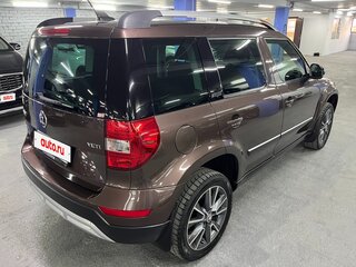 2017 Skoda Yeti I Рестайлинг, коричневый, 1385000 рублей, вид 5