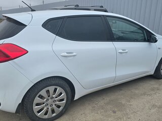 2013 Kia Ceed II, белый, 900000 рублей, вид 2