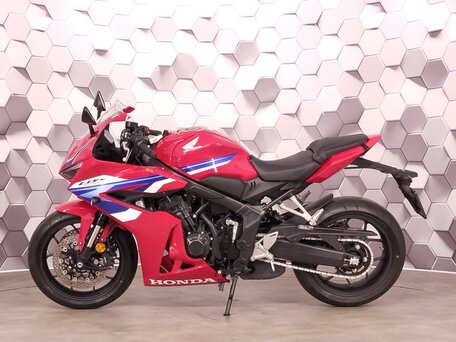 2025 Honda CBR 650R, красный, 1285000 рублей, вид 4