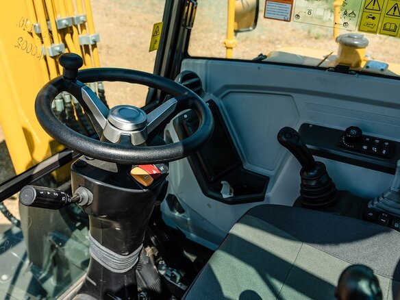 2025 LGCE E765F, жёлтый, 4700000 рублей - вид 8