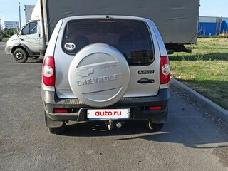 2012 Chevrolet Niva I Рестайлинг, серебристый, 520000 рублей, вид 4