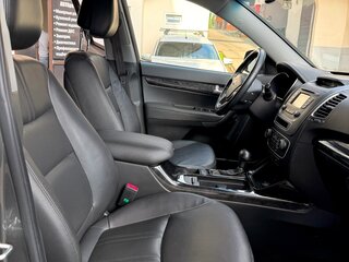2017 Kia Sorento II Рестайлинг, серый, 1950000 рублей, вид 5
