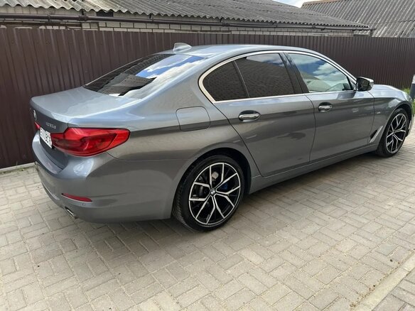 2017 BMW 5 серии 520d xDrive VII (G30/G31/G38), серый, 3300000 рублей - вид 5
