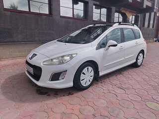2011 Peugeot 308 I Рестайлинг, белый, 574113 рублей, вид 1