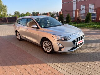 2018 Ford Focus IV, серебристый, 1380000 рублей, вид 2