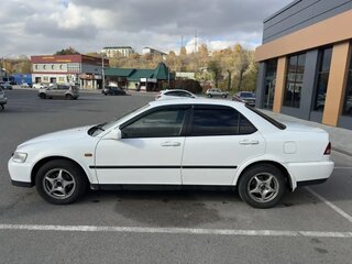 2000 Honda Accord VI, белый, 560000 рублей, вид 3