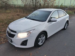 2015 Chevrolet Cruze I Рестайлинг, белый, 930000 рублей, вид 1