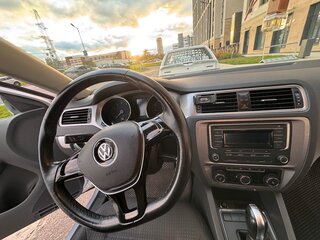 2018 Volkswagen Jetta VI Рестайлинг, серебристый, 1250000 рублей, вид 5