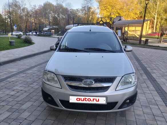 2016 Lada (ВАЗ) Largus I, серебристый, 800000 рублей - вид 1