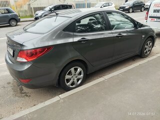 2014 Hyundai Solaris I, серый, 750000 рублей, вид 3