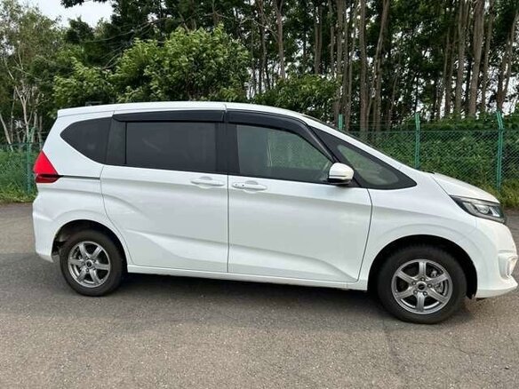 2019 Honda Freed II, белый, 1140000 рублей - вид 15