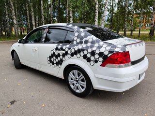 2012 Opel Astra H Рестайлинг, белый, 400000 рублей, вид 4