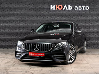 2017 Mercedes-Benz E-Класс 200 V (W213, S213, C238), чёрный, 2935000 рублей, вид 1