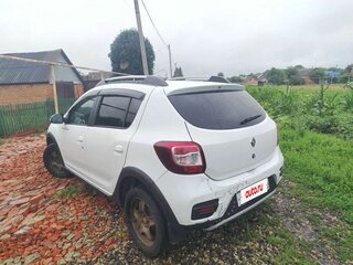 2021 Renault Sandero Stepway II Рестайлинг, белый, 700000 рублей, вид 5