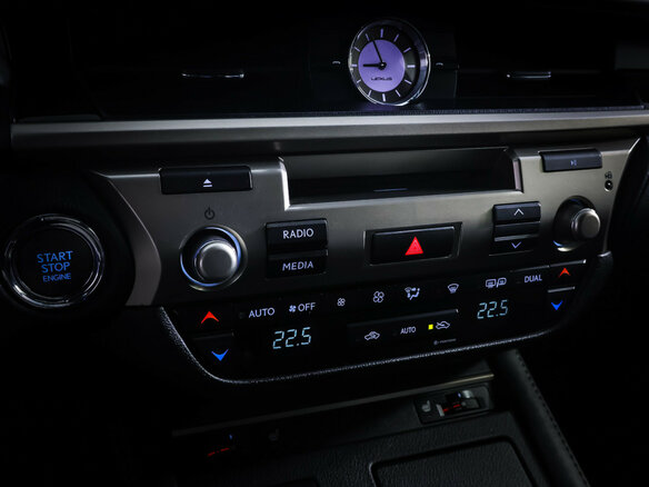 2016 Lexus ES 200 VI Рестайлинг, серый, 2228000 рублей - вид 17