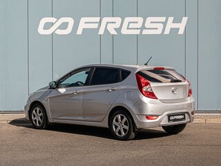 2013 Hyundai Solaris I, серебристый, 675000 рублей, вид 2