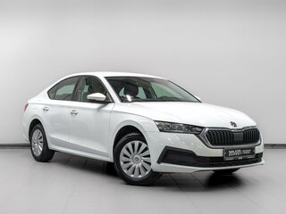 2021 Skoda Octavia IV (A8), белый, 2150000 рублей, вид 3