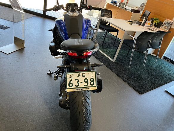 2026 BMW R 1300 R, синий, 1870000 рублей - вид 4