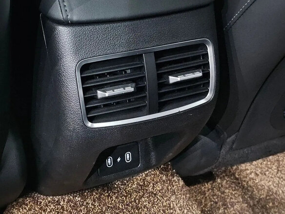 2024 Hyundai Sonata VIII (DN8) Рестайлинг, серебристый, 2210000 рублей - вид 18