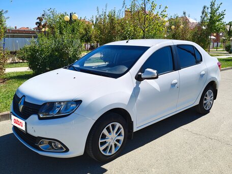 2017 Renault Logan II, белый, 600000 рублей, вид 2