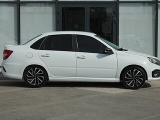 2024 Lada (ВАЗ) Granta Sport I Рестайлинг, белый, 1429000 рублей, вид 4