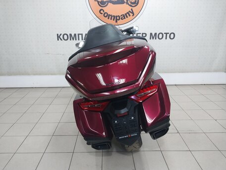 2025 Honda GL 1800 Gold Wing, красный, 3399000 рублей, вид 4