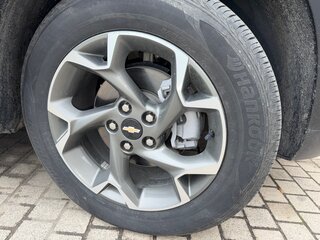 2023 Chevrolet Trax II, коричневый, 2250000 рублей, вид 3