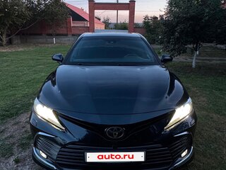 2018 Toyota Camry VIII (XV70), синий, 2060000 рублей, вид 1