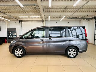 2020 Honda Stepwgn V Рестайлинг, серый, 2019000 рублей, вид 3