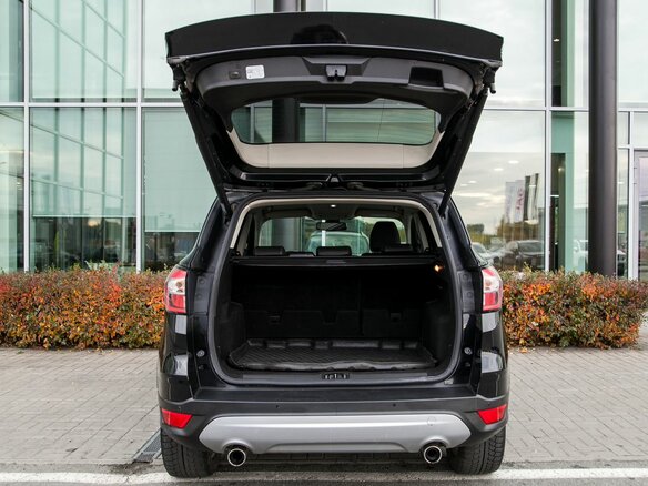 2017 Ford Kuga II Рестайлинг, чёрный, 1650000 рублей - вид 23