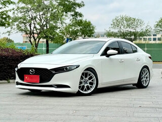 2023 Mazda 3 IV (BP), белый, 1650275 рублей, вид 1
